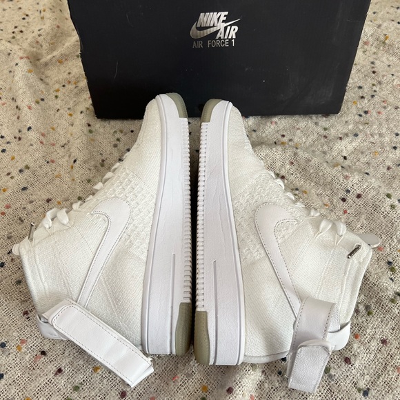 Nike AF1 Ultra flyknit mid size 9.5 - Picture 11 of 12
